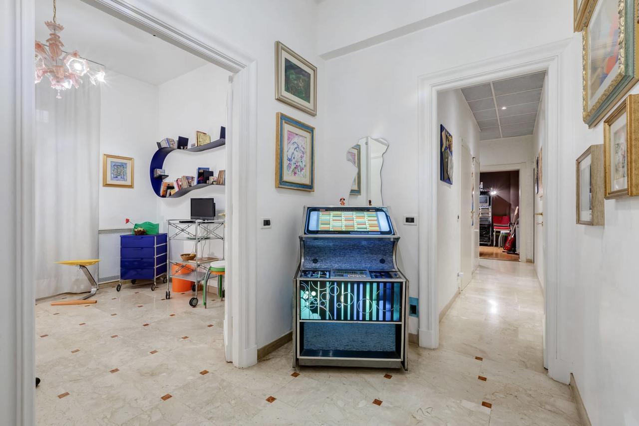 Holiday Jeans Apartment โรม ภายนอก รูปภาพ