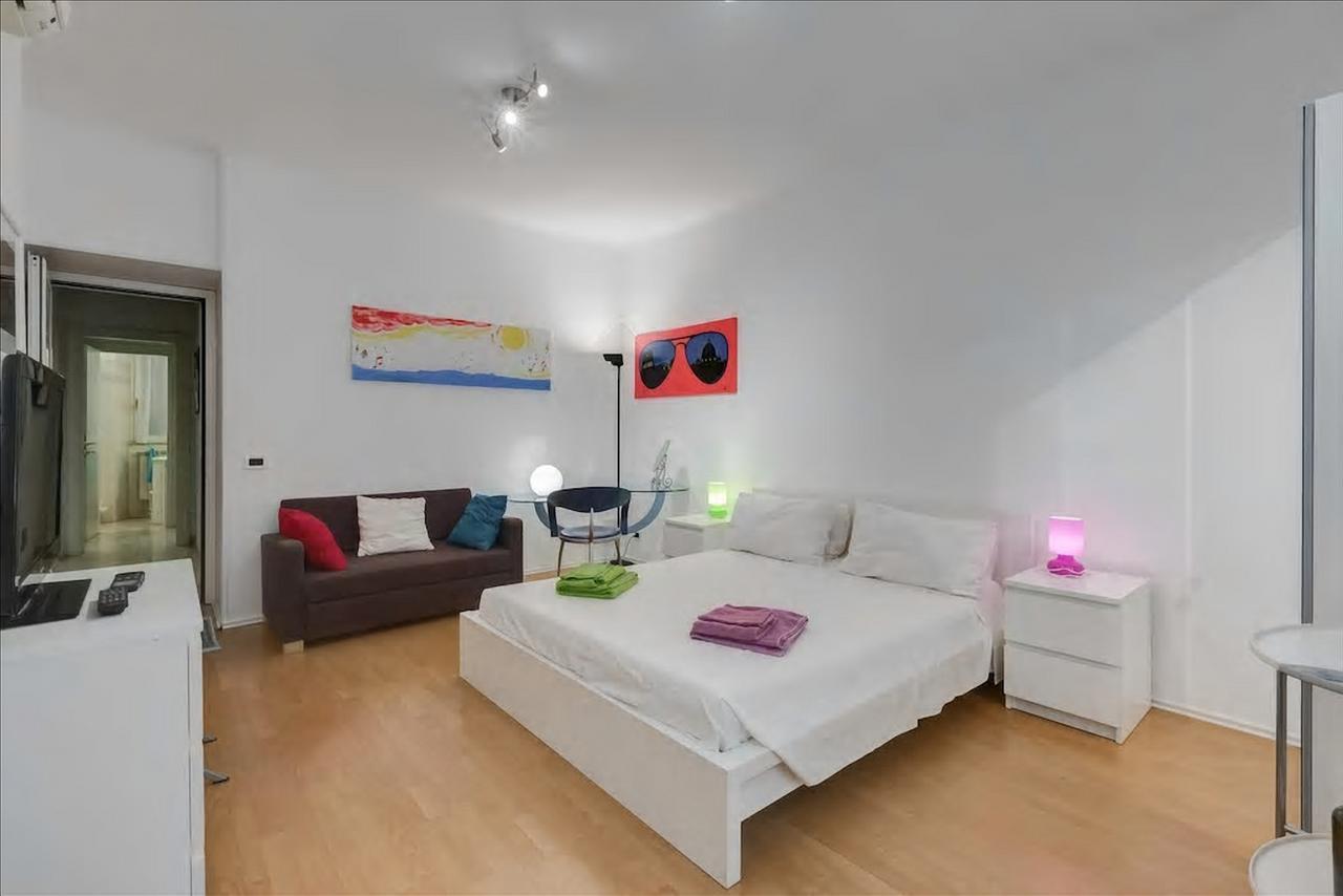 Holiday Jeans Apartment โรม ภายนอก รูปภาพ