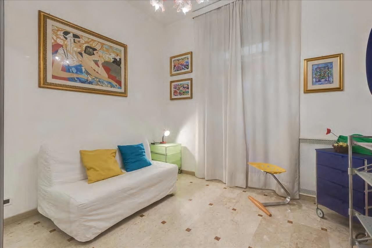 Holiday Jeans Apartment โรม ภายนอก รูปภาพ