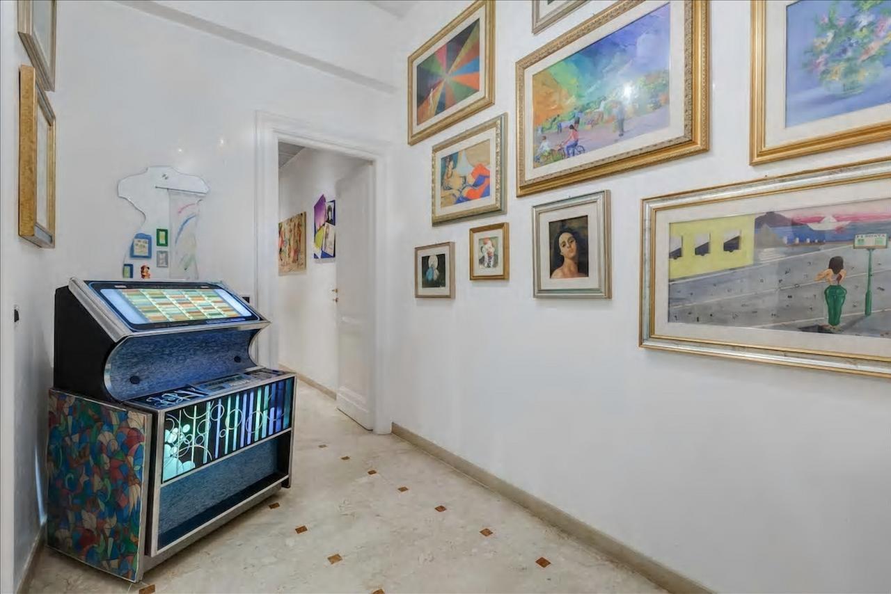 Holiday Jeans Apartment โรม ภายนอก รูปภาพ