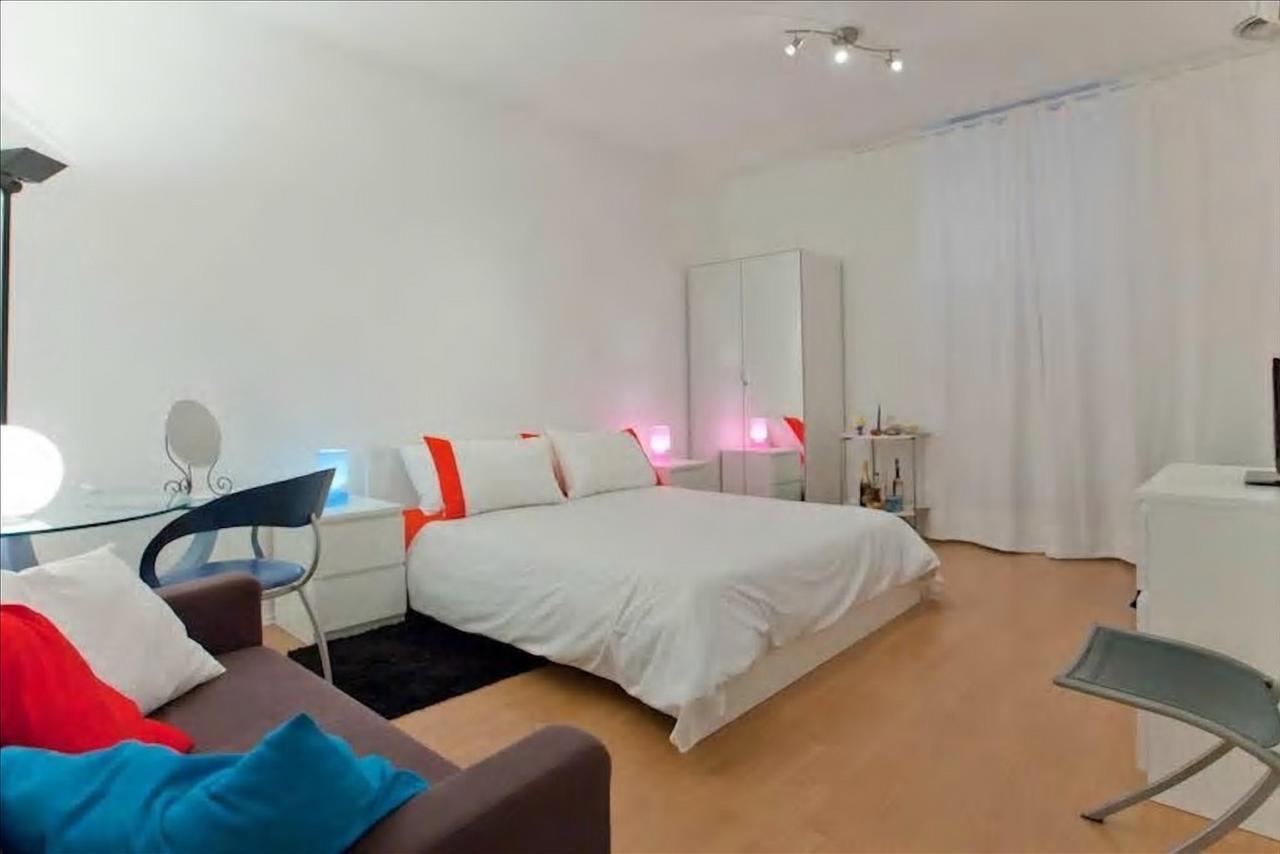 Holiday Jeans Apartment โรม ภายนอก รูปภาพ